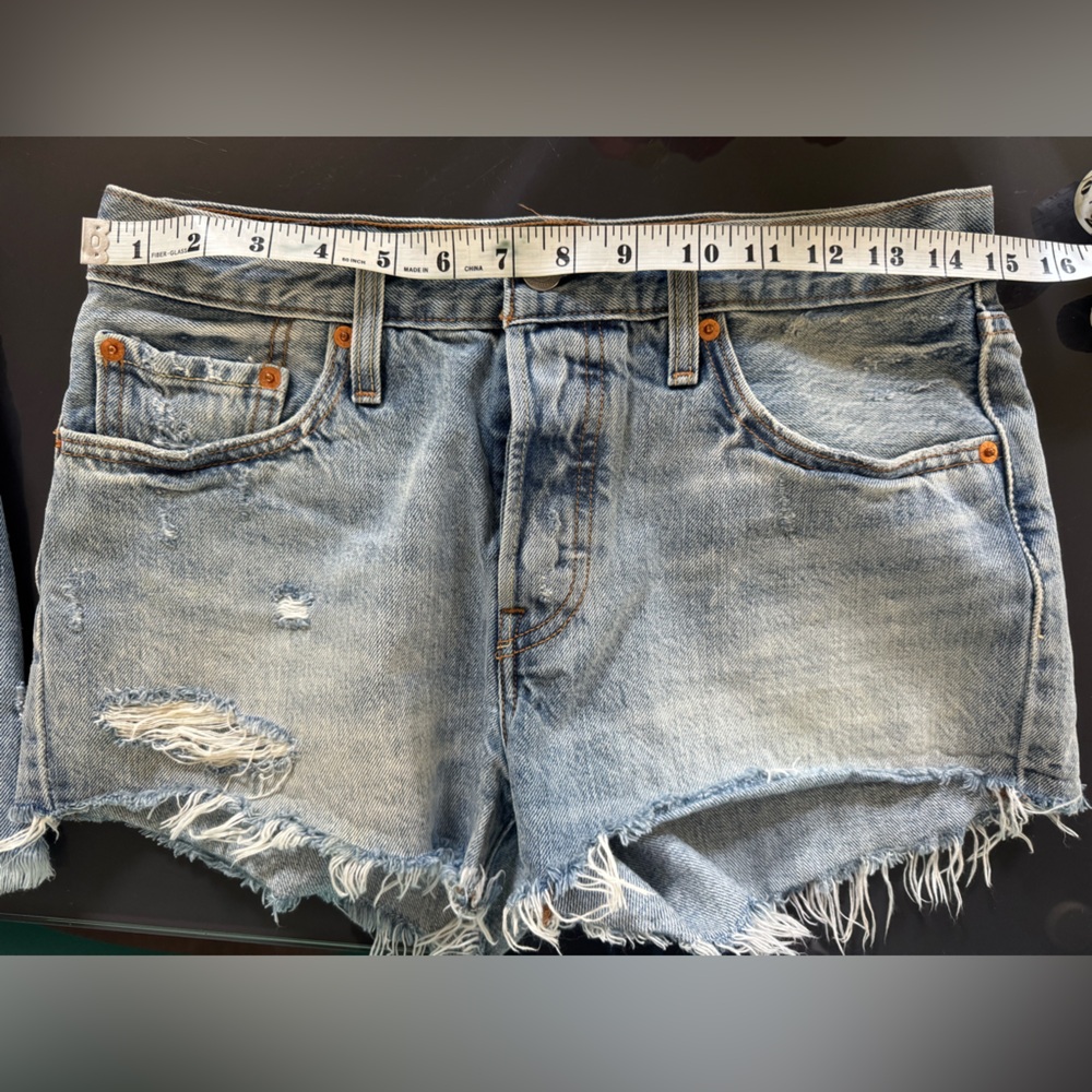 Levi's Distressed Denim 501 Shorts, Size 27 - Picture 10 of 12